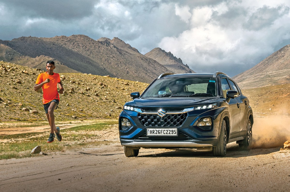 Fronx vs Champ - Image 1